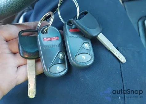 2004 Honda Civic Lx from USA, damaged, VIN 2HGES16504H615403